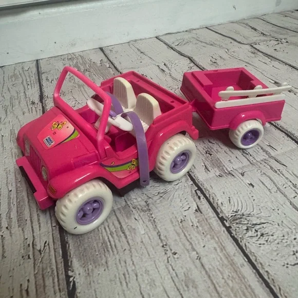 Vintage Pink Kelly Jeep and Trailer with dolls - Picture 5 of 11